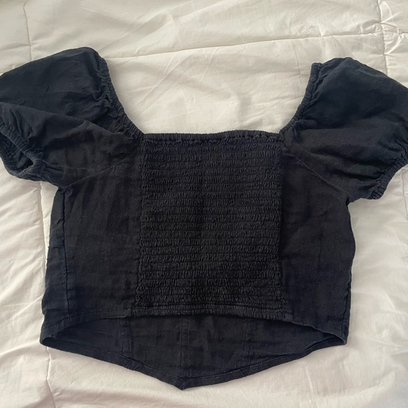 Black cropped off shoulder top from Hollister - Picture 3 of 3